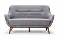 Grijs stoffen bank met houten poten afmetingen 150 x 80 x 85cm